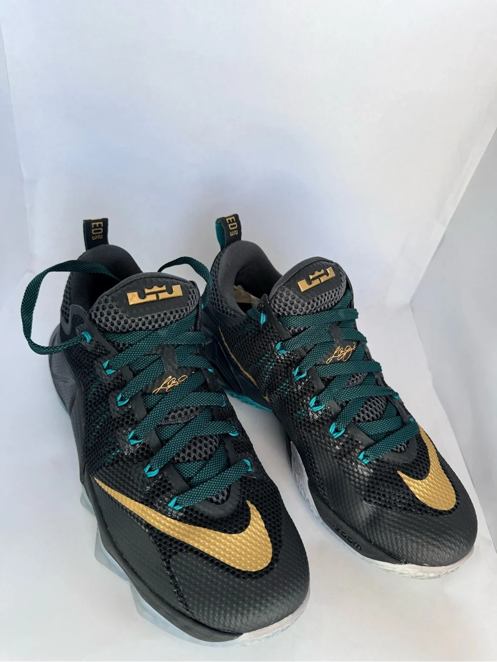 CIB Nike Men's Low-Top Basketball Shoes - Black/Gold/Green